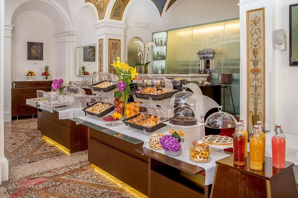 Maison Roma Piazza Di Spagna Una Esperienze Hotel