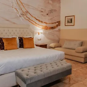 Le Clarisse Pantheon Otel